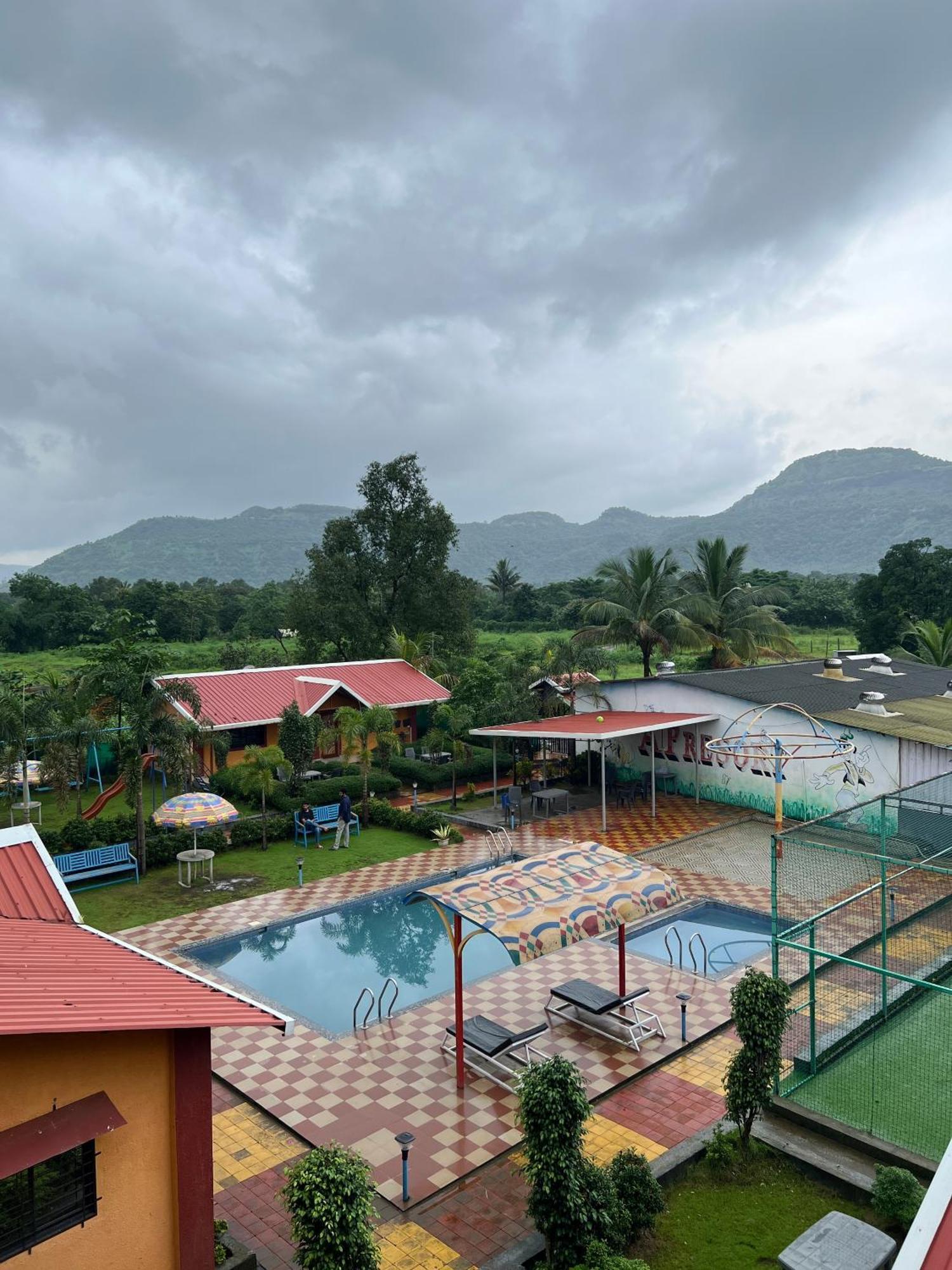 Karjat Ap Resort Exterior foto